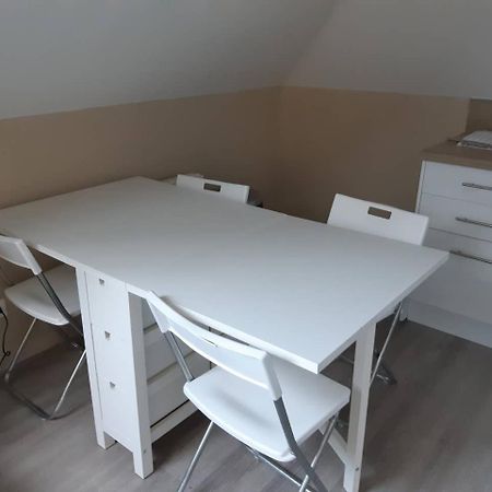 Elbeuf F2 Sweet Home Combles Netflix Wifi Bagian luar foto